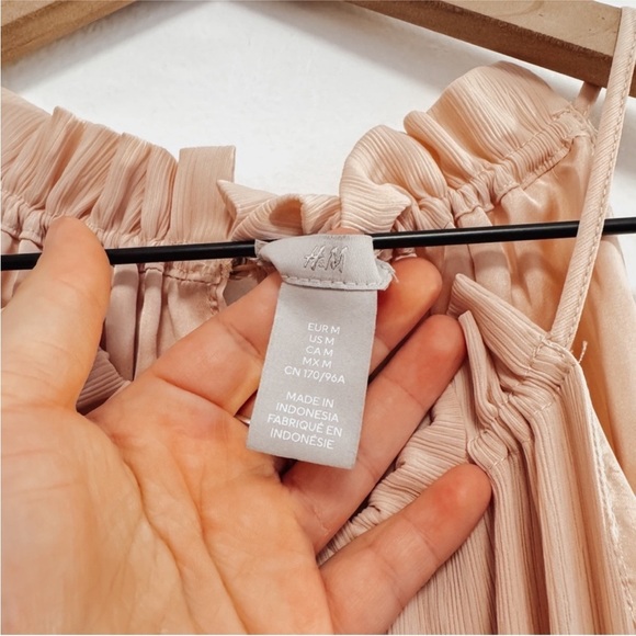 H&M Blush Pink Mini Dress Halter Neckline - Medium - Picture 6 of 13